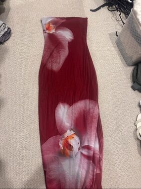 Strapless Burgundy Floral Bodycon Dress